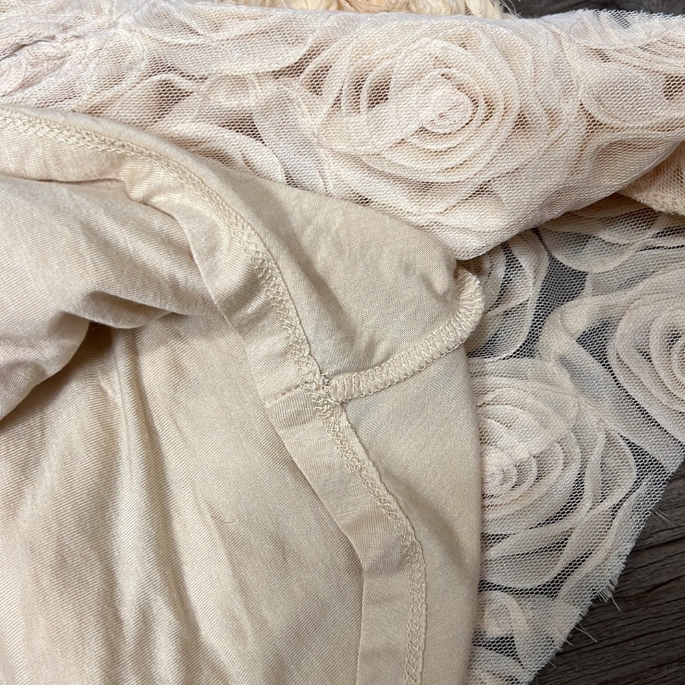 Free People Ivory Rosette Mini Skirt - GUC - Picture 5 of 10